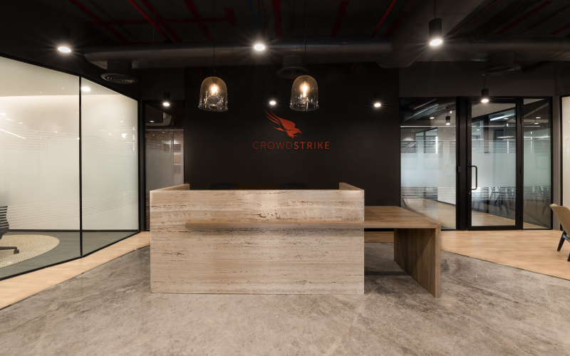 Crowd Strike workplace design