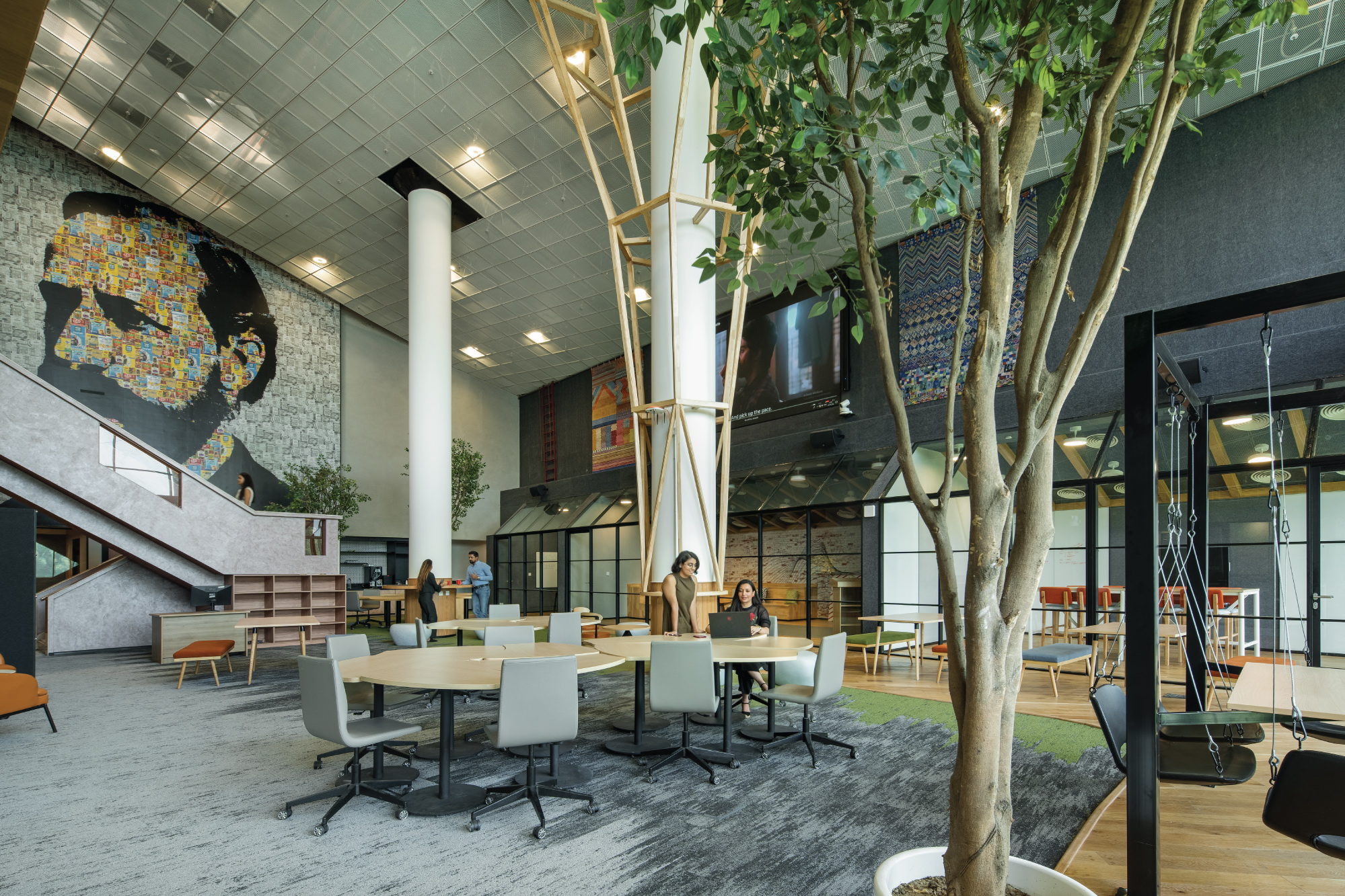 Ceridian new workplace - office space with a fresh and innovative representation of the brand and its growth.