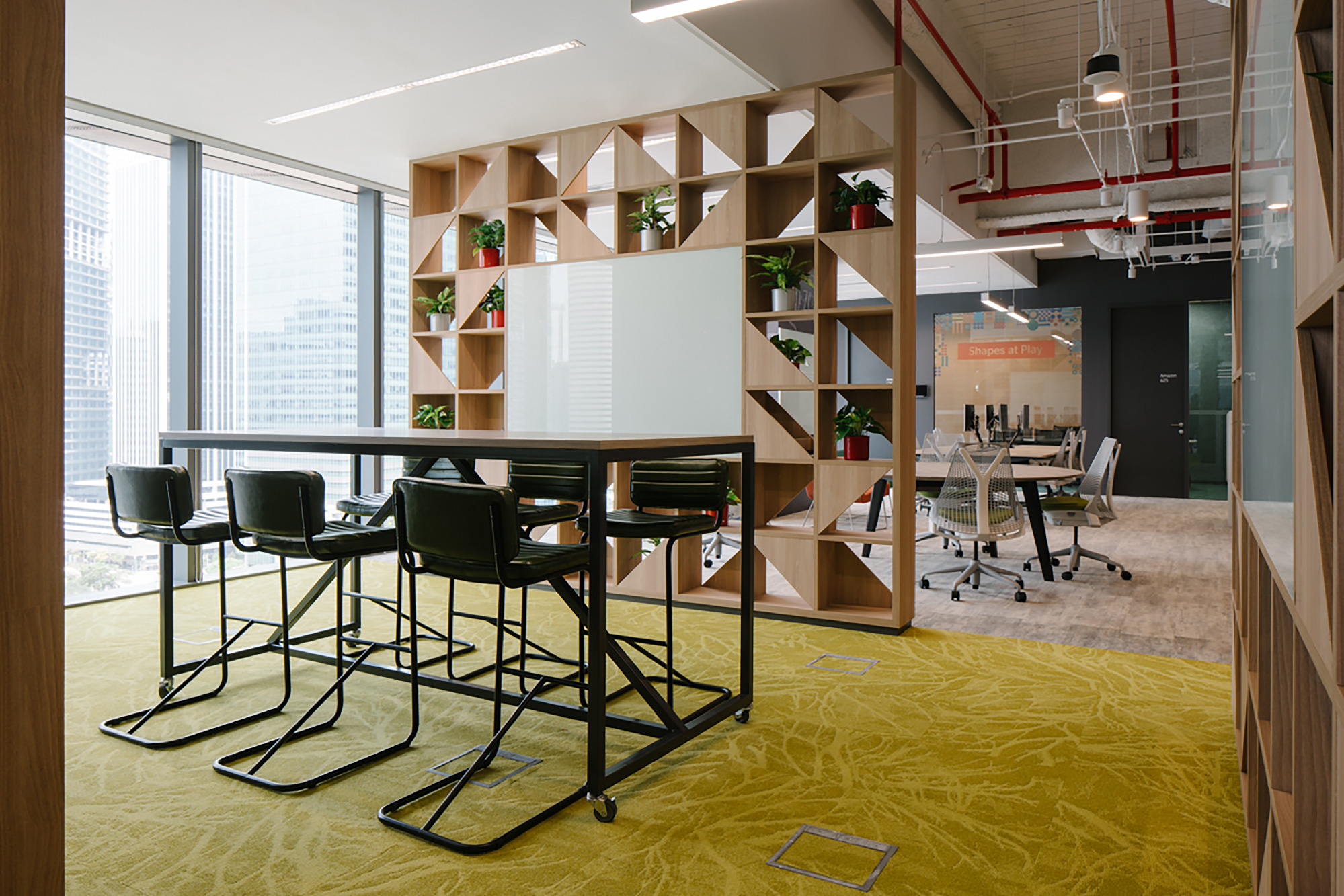 Prudential Singapore office, a symbol of cultural transformation with the Embracing Change design concept.<br />
